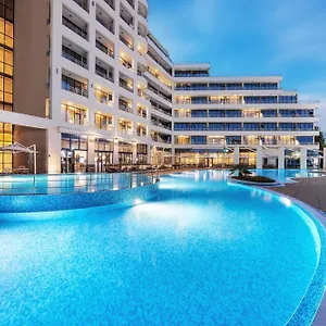 4* Отель Four Points By Sheraton Sunny